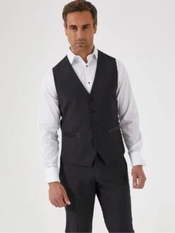 Skopes Latimer Standard Waistcoat - Black