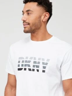 DKNY Fisher Cats Lounge T-Shirt - White -Barbou Clothing Shop UE9NH SQ4 0000000013 WHITE MDd