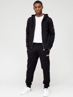 Barbour International Very Exclusive - Essentials Tracksuit - Black
