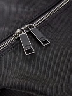 BOSS Catch_2.0_M_Holdall -Barbou Clothing Shop VIYZA SQ5 0000000070 DARK GREY SLi