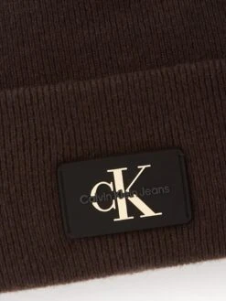 Calvin Klein Jeans Monologo Patch Non-rib Beanie -Barbou Clothing Shop VJXVG SQ4 0000000143 BROWN SLd1