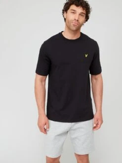 Lyle & Scott Graphic Ski Back Hit T-Shirt - Black
